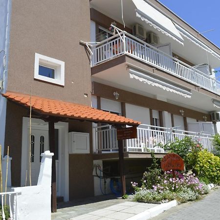 Giannas House Aparthotel Sarti Eksteriør bilde